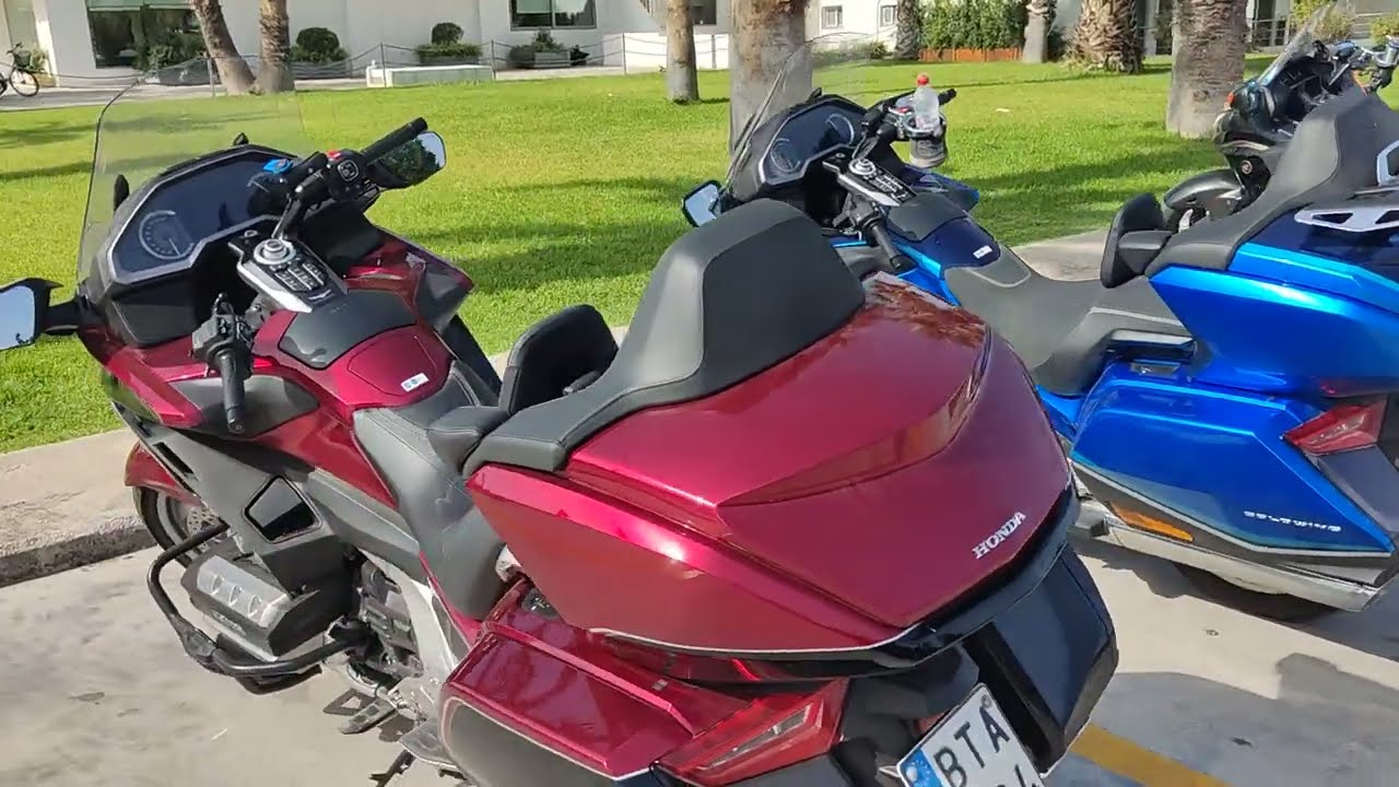 Honda Goldwing 2020 vs 2022