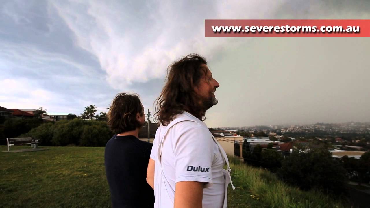 Severe storm strikes Sydney with hail and lightning