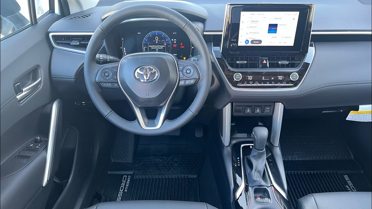 Полное руководство по кнопкам Toyota Corolla Cross XLE 2025 года