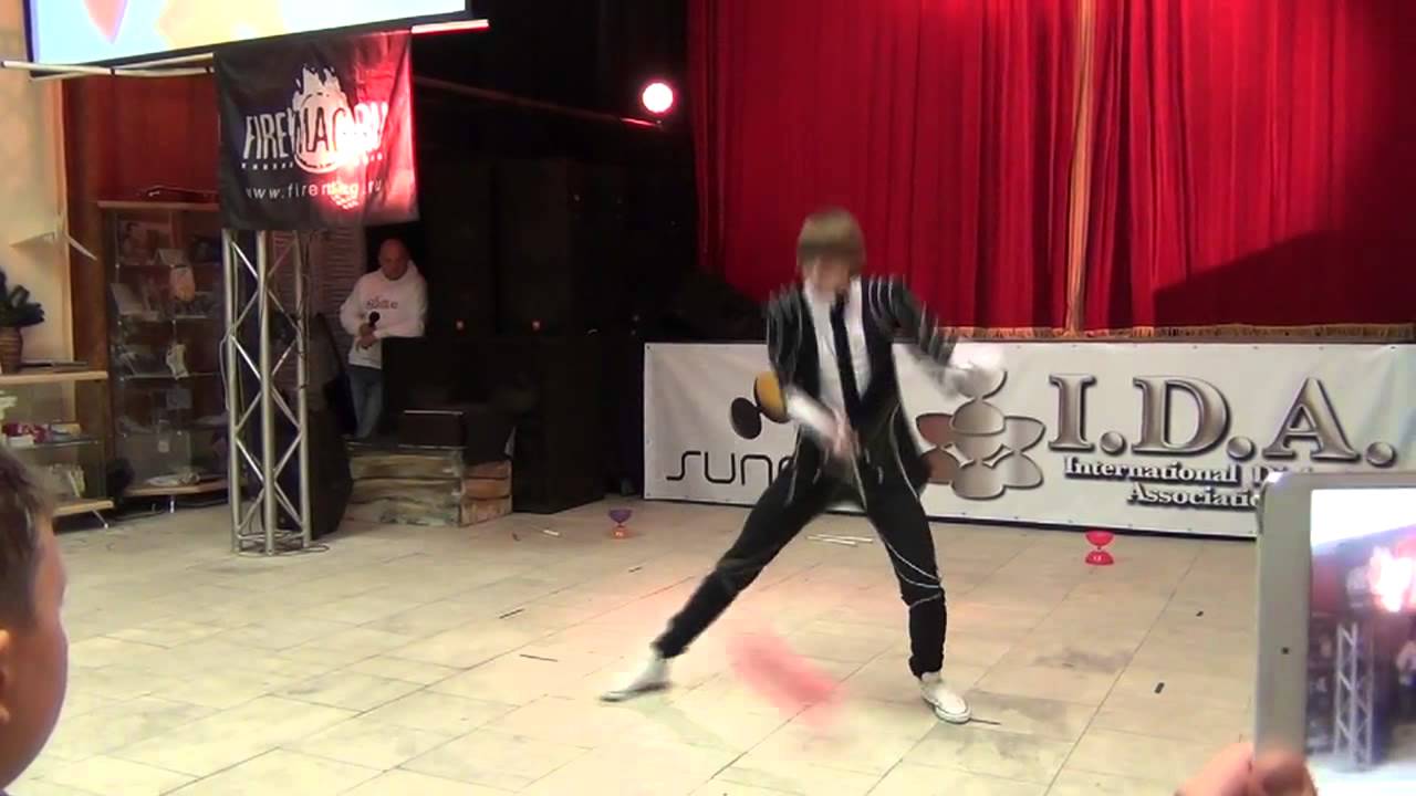 Стёпа Шариков Forside Show. Чемпион России по диаболо