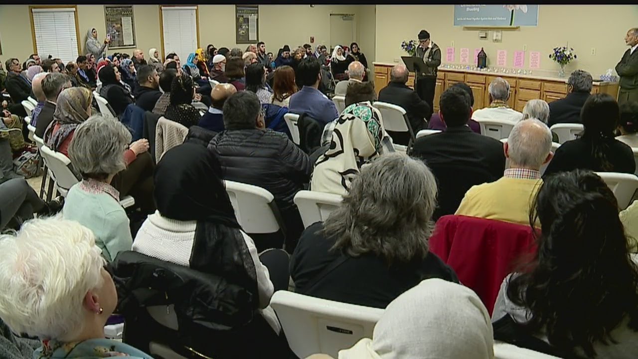 Multiple faiths join at Youngstown mosque to support Muslim community