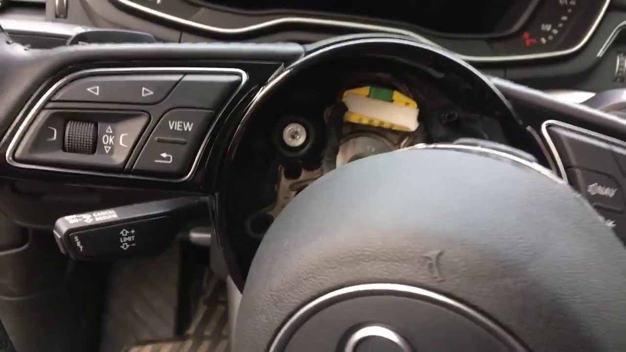 Audi A4 B9 W8 ACC GRA poduszka powietrzna, kierownica. Airbag, driving wheel. Ausbau des Lenkrads.