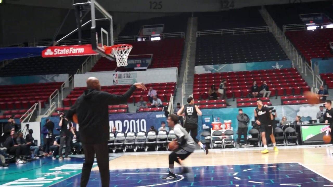 2019 All-Star Trae Young trying to dunk and Jarrett Allen show him how it's done with a nice dunk
