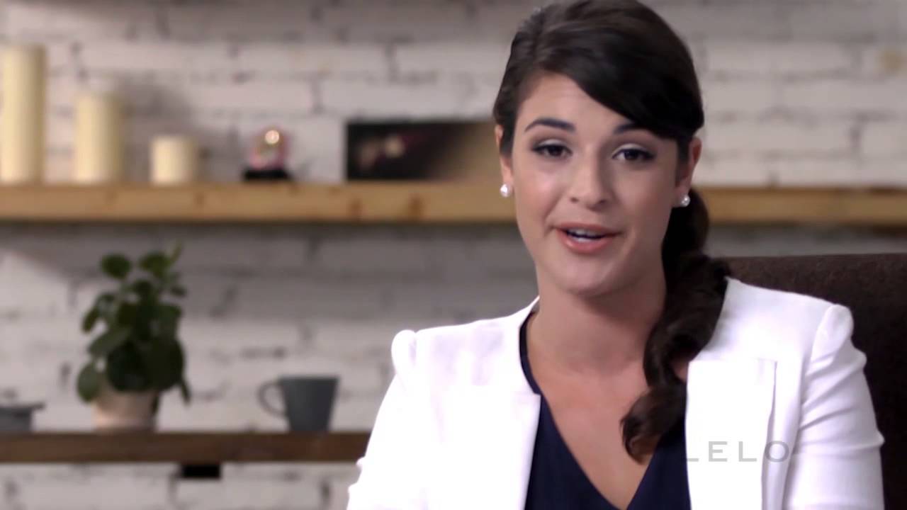 LELO - Flickering Touch Massage Oil Candles - How to use Video