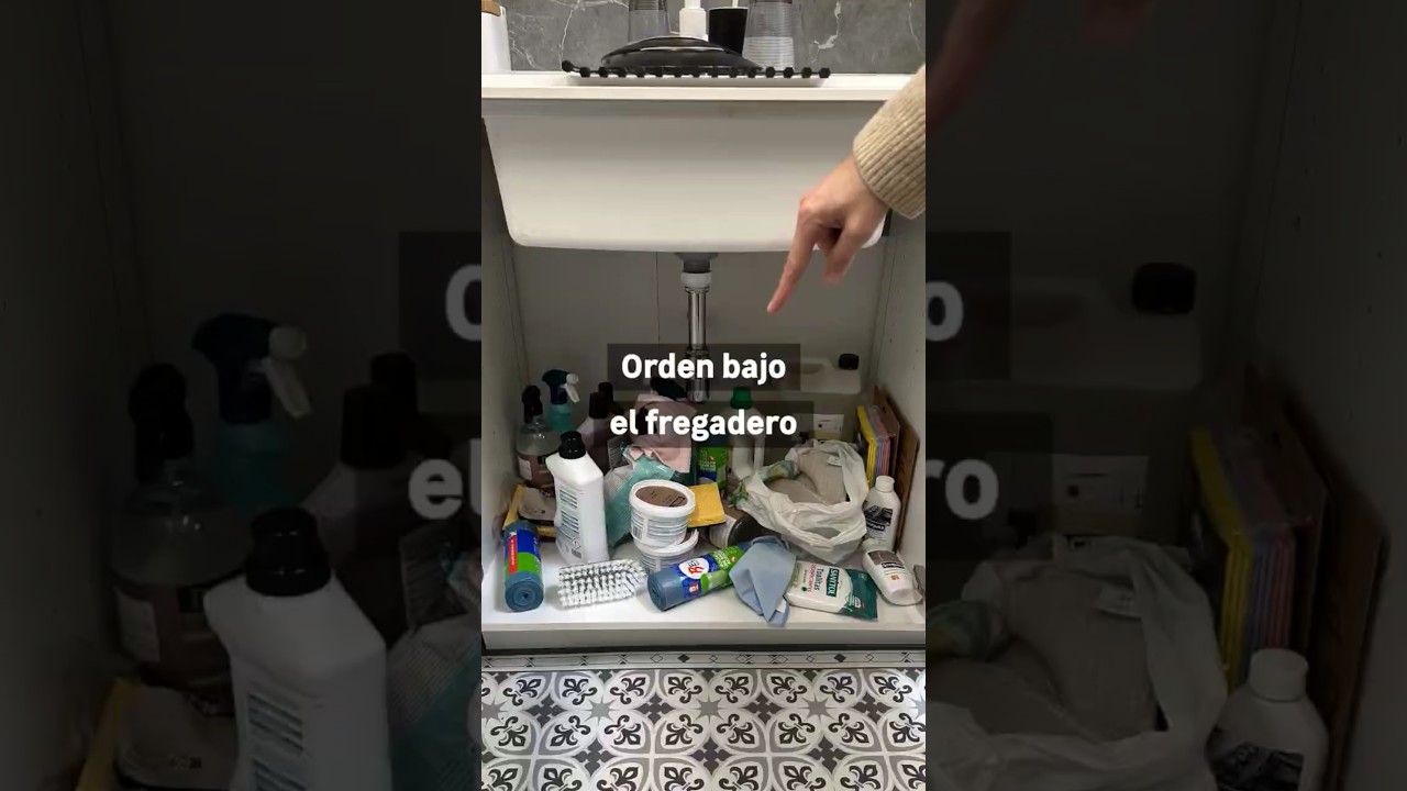 Necesitas estos productos para poner orden bajo el fregadero #shorts | LEROY MERLIN