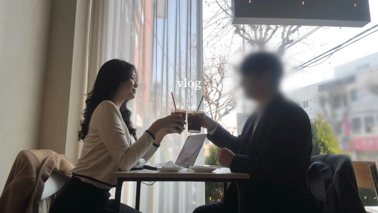 VLOG | 단백질 유목민들 모여라~ | 유부월드의 현실 주말편 | 이게 얼마만의 감성카페야 | 운전연습 | 이마트 장보기 | 맥도날드 슈비버거 | 요즘 쓰는 화장품 리뷰