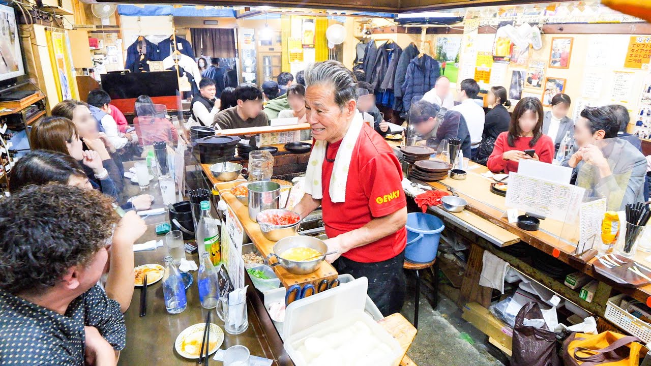【閉業】開店→即満席。爆速爆売れで超満席のお好み焼きを捌く７２歳大将がエグすぎた丨Best Okonomiyaki in Osaka