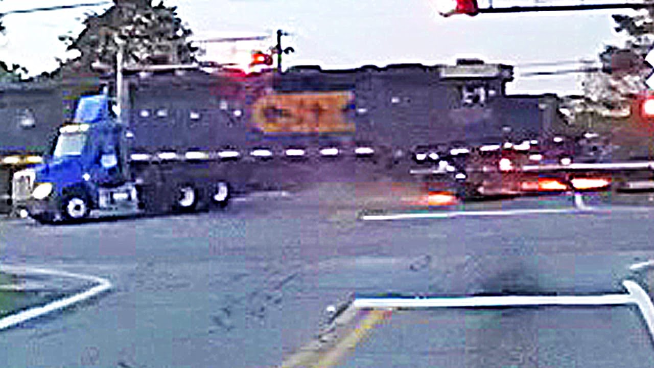Train SLAMS into MOVIE Cars