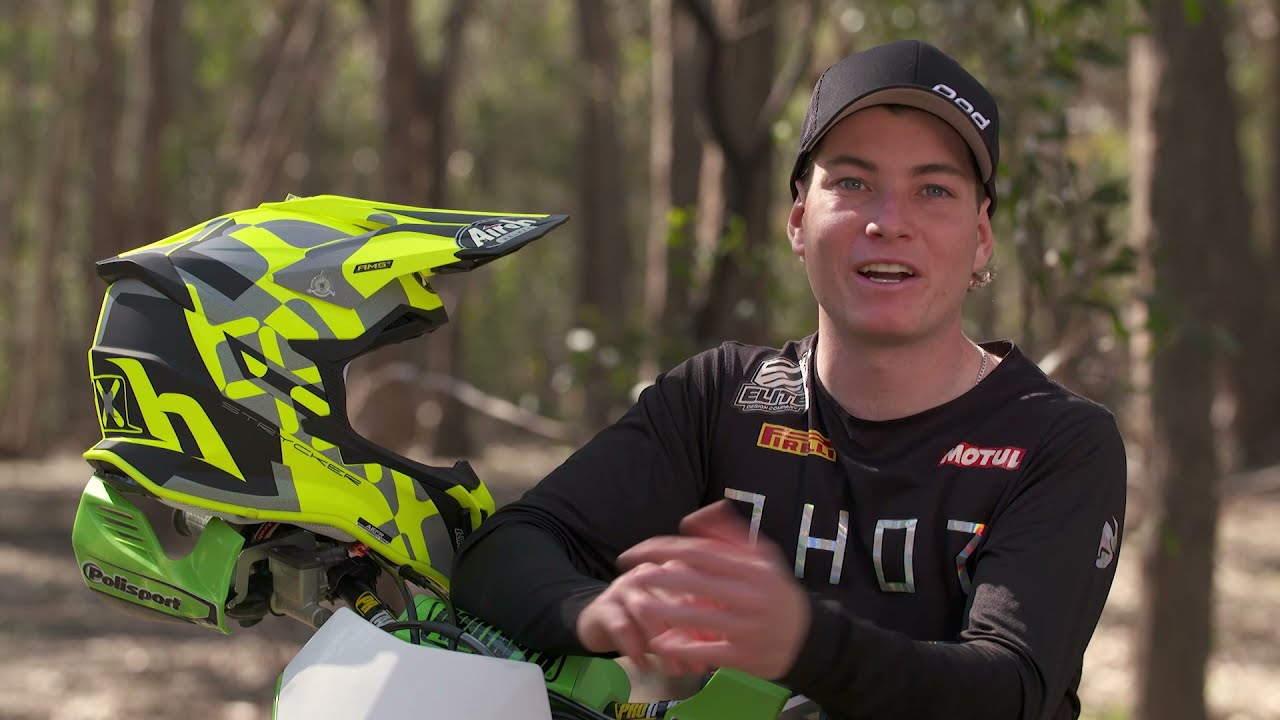 MXTV Product Review   Airoh Stryker