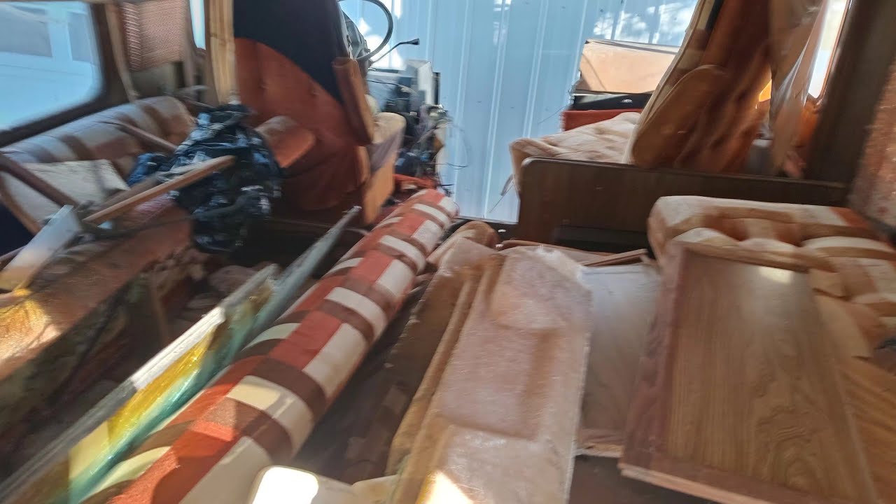 Bought a Onan Powerplant Ended up with whole Motorhome unit .