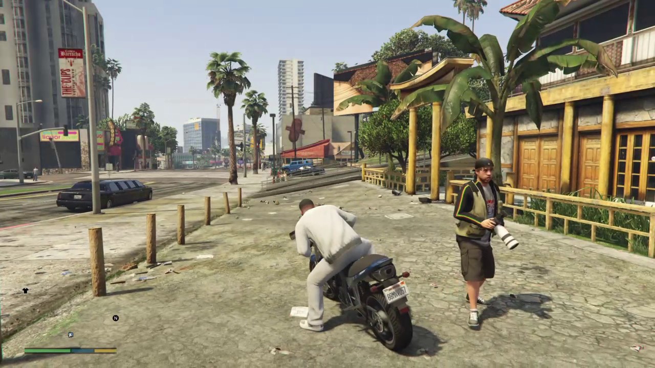 The Strangers and Freaks of GTA 5 - Poparazzo