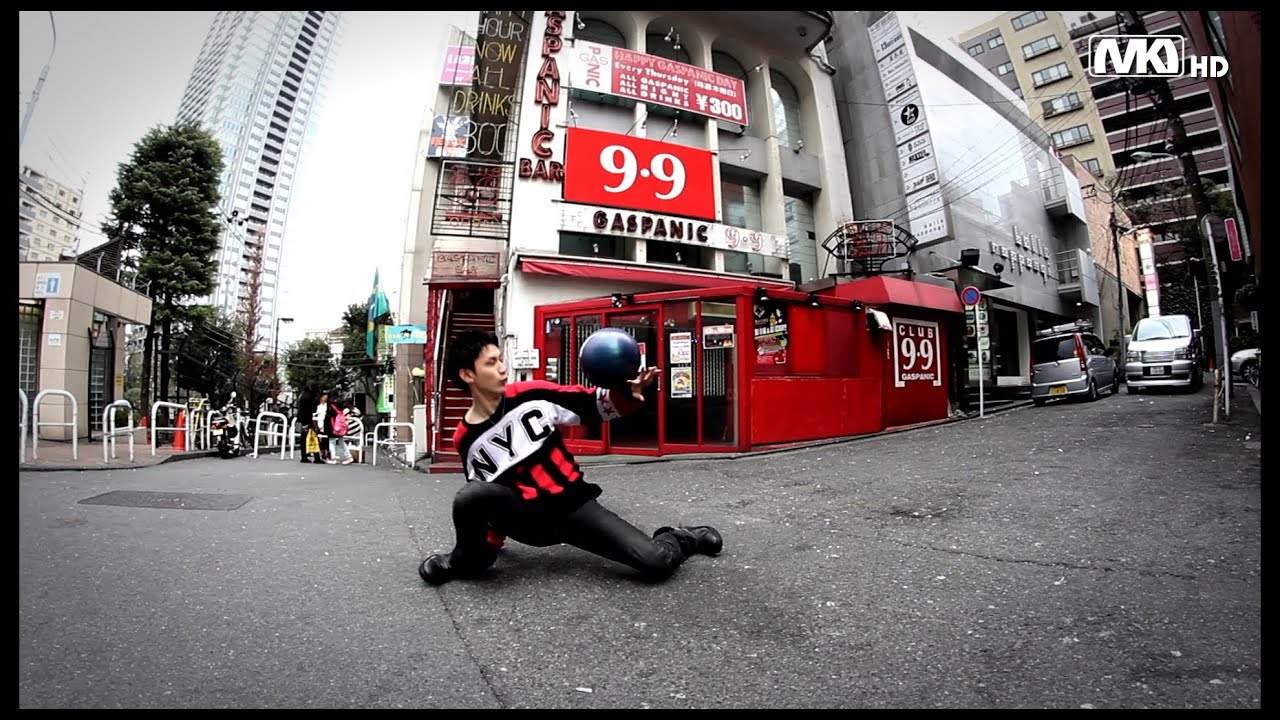 Freestyle Basketball / Tokyo Style Freestyle Basketball [HD] - Own the Street