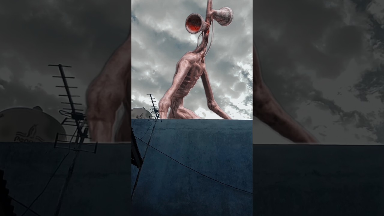 penampakan monster siren head di atas rumah dunia nyata #sirenhead