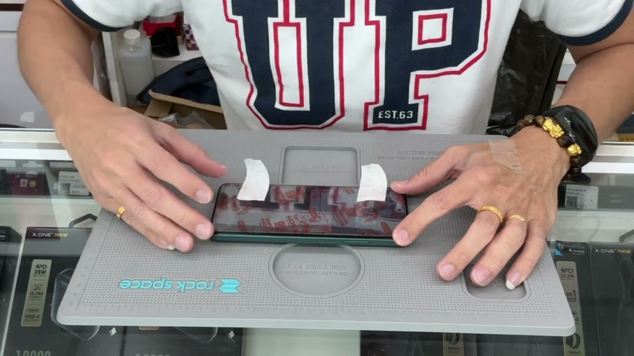 MOSS Hybrid Polymer Clear HD | OPPO A5 5G Screen Protector Installation