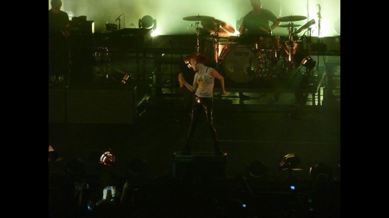 Paramore Cardiff 2013