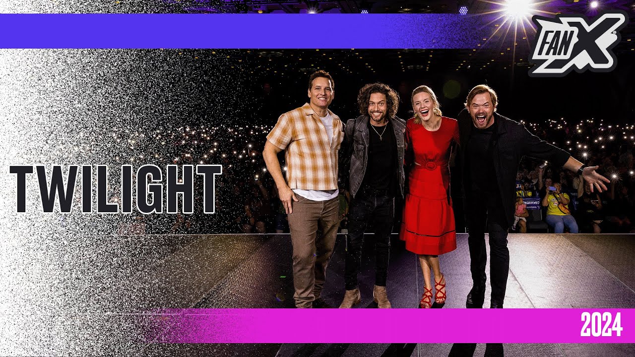 Twilight | OFFICIAL Full Panel #fanx #twilight