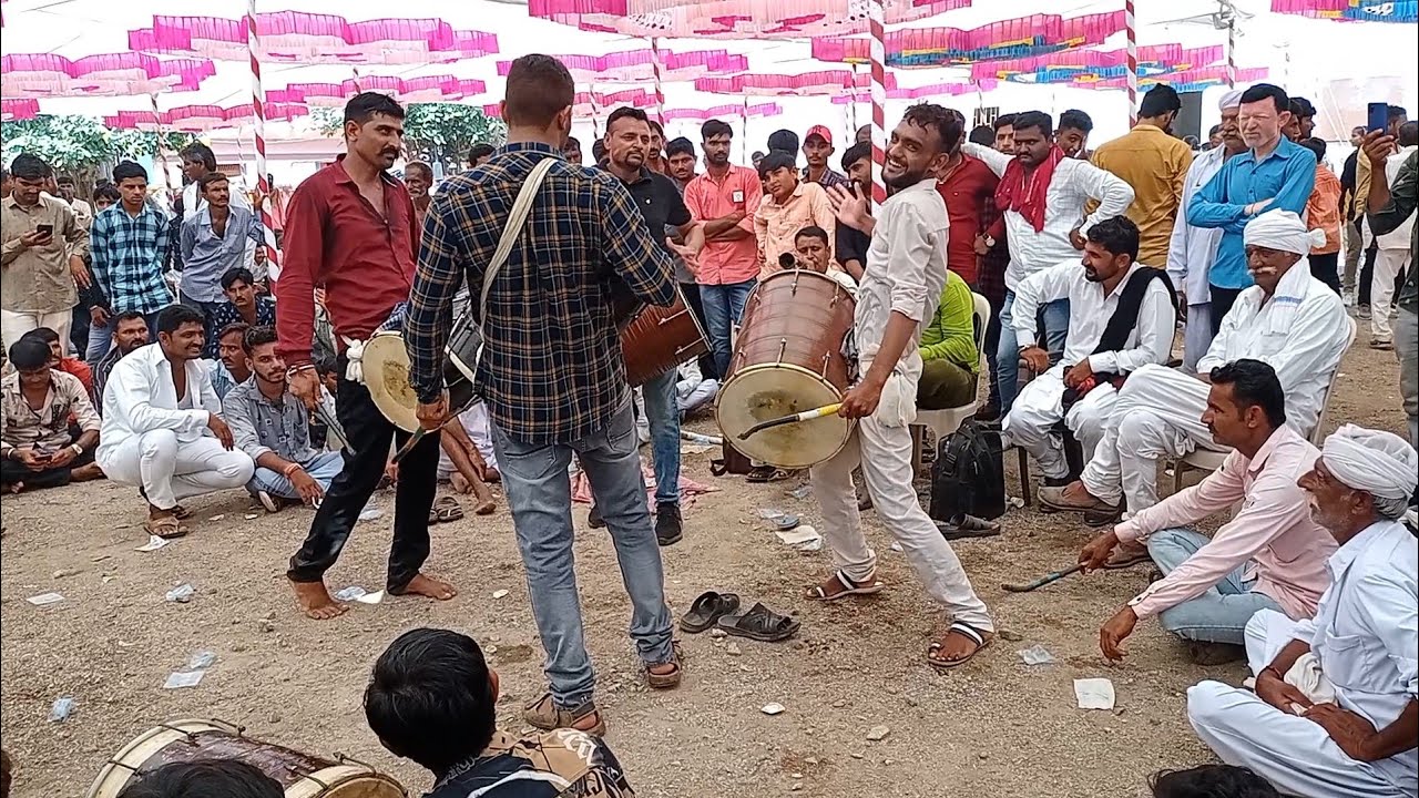 At Beh Dhol sarnai ni moj medo Jay jungivara dham