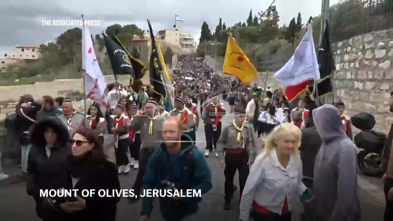 Thousands of Christians attend Palm Sunday celebrations in Jerusalem