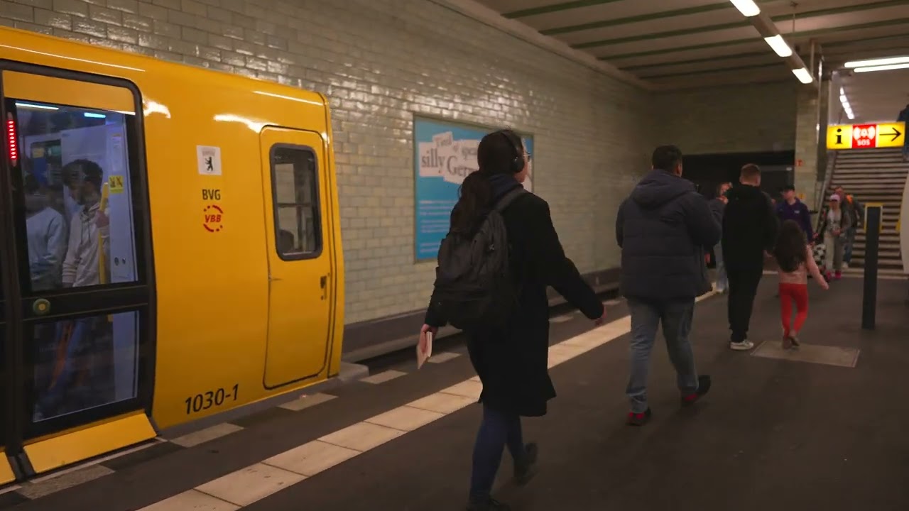 Germany, Berlin, U-Bahn ride from Frankfurter Allee to Samariterstraße