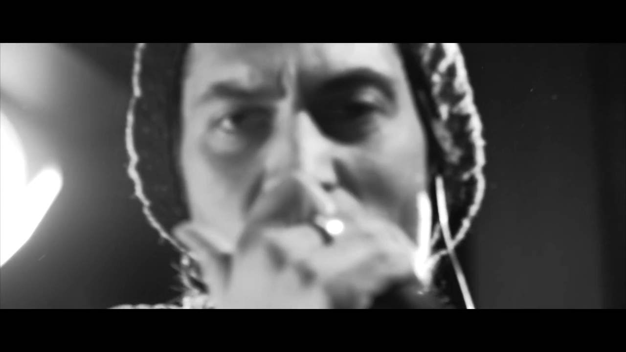 UNDERDOGS - SHINE 4 ME Live @ Living Room Sessions.