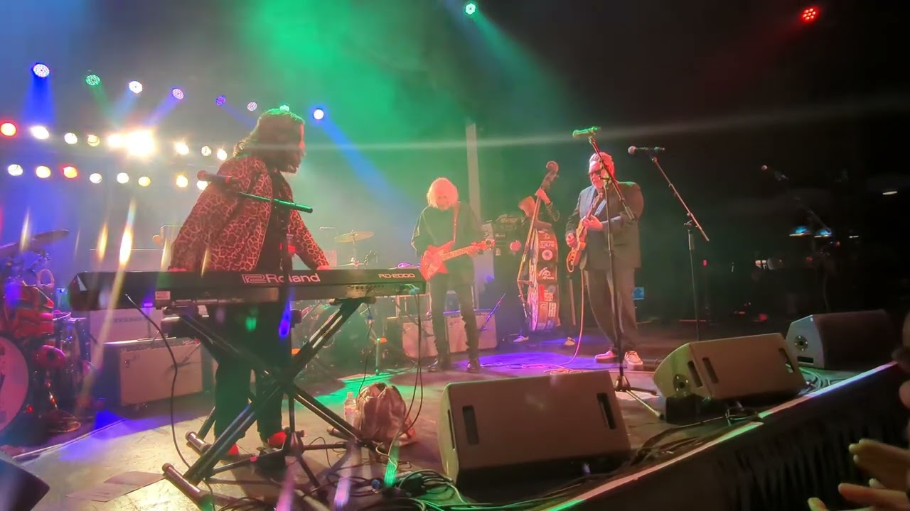 Linda Gail Lewis- Great Balls of Fire (Live at the Surf Ballrom in Clear Lake, IA-1/31/26)