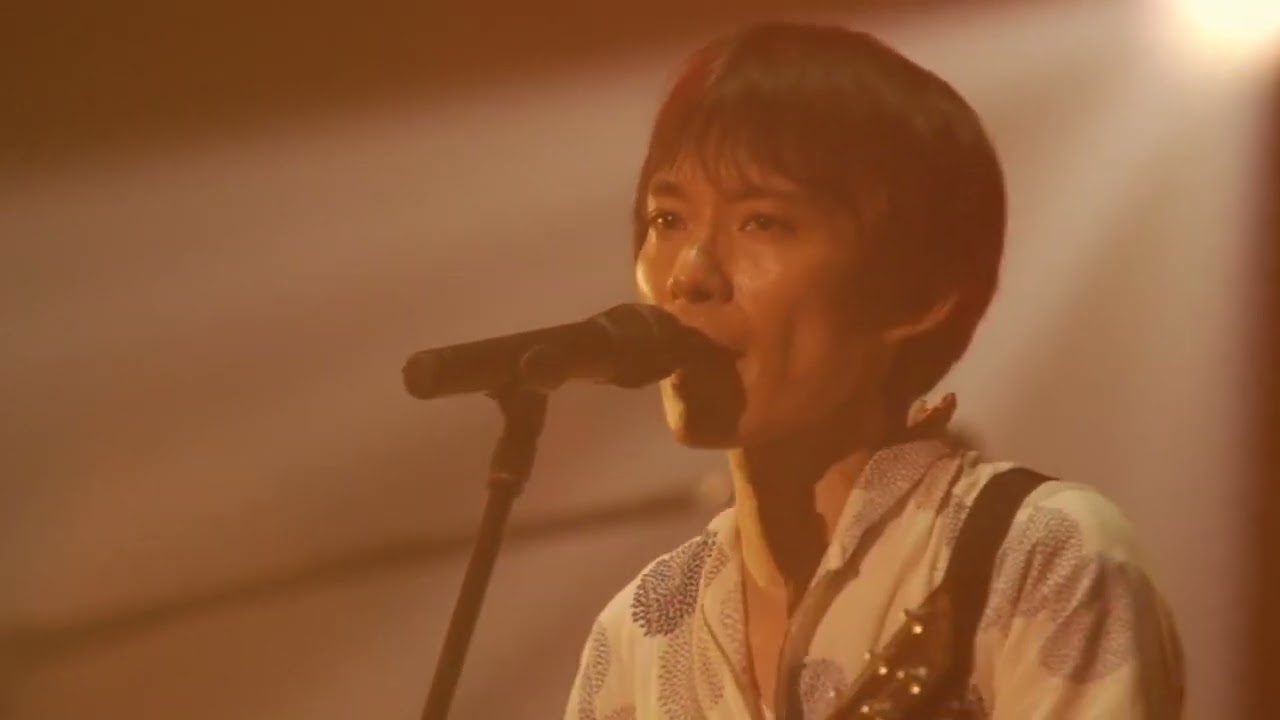 スピッツ／楓 Spitz kaede (2014)