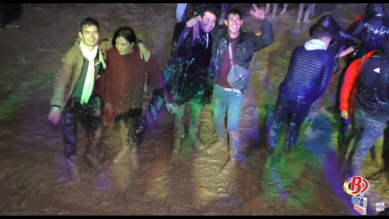 CARNAVALES EN LA QUINUA CON LOS HERMANOS SANCHEZ ASI SE GOZAN AL ESTILO CELENDIN - CAJAMARCA