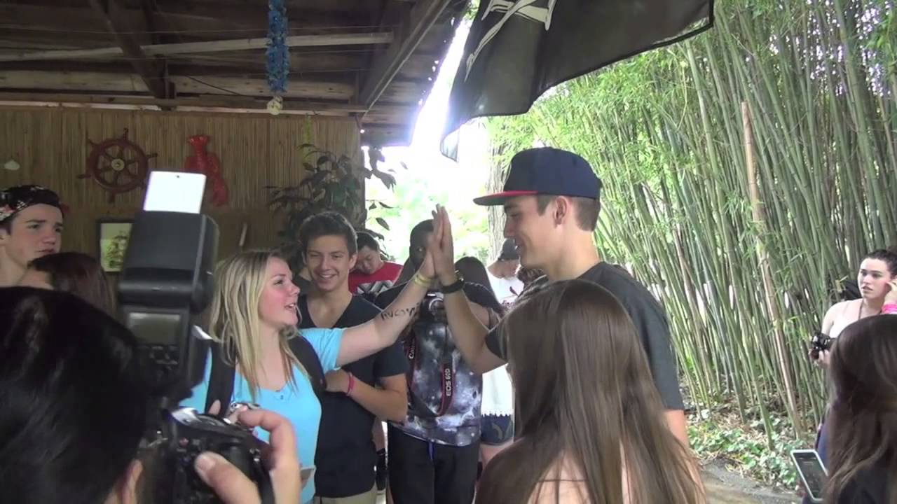 Sammy Wilkinson, Aaron Carpenter, Dillon Rupp, And Taylor Caniff Meet And Greet Part 1