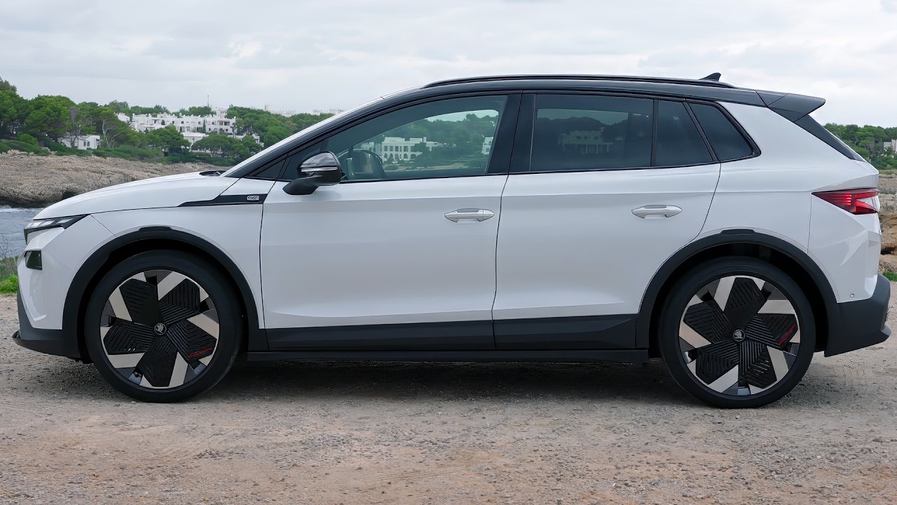 New 2025 Skoda Elroq - FIRST EDITION! Interior | Drive | Electric