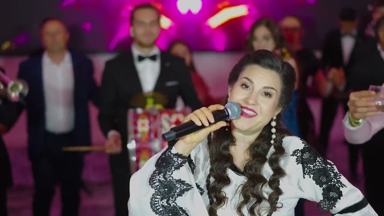 Adriana & Taraful Daniel Iorgu Bulai  Cum e viata omului (nunta live 0740248223)
