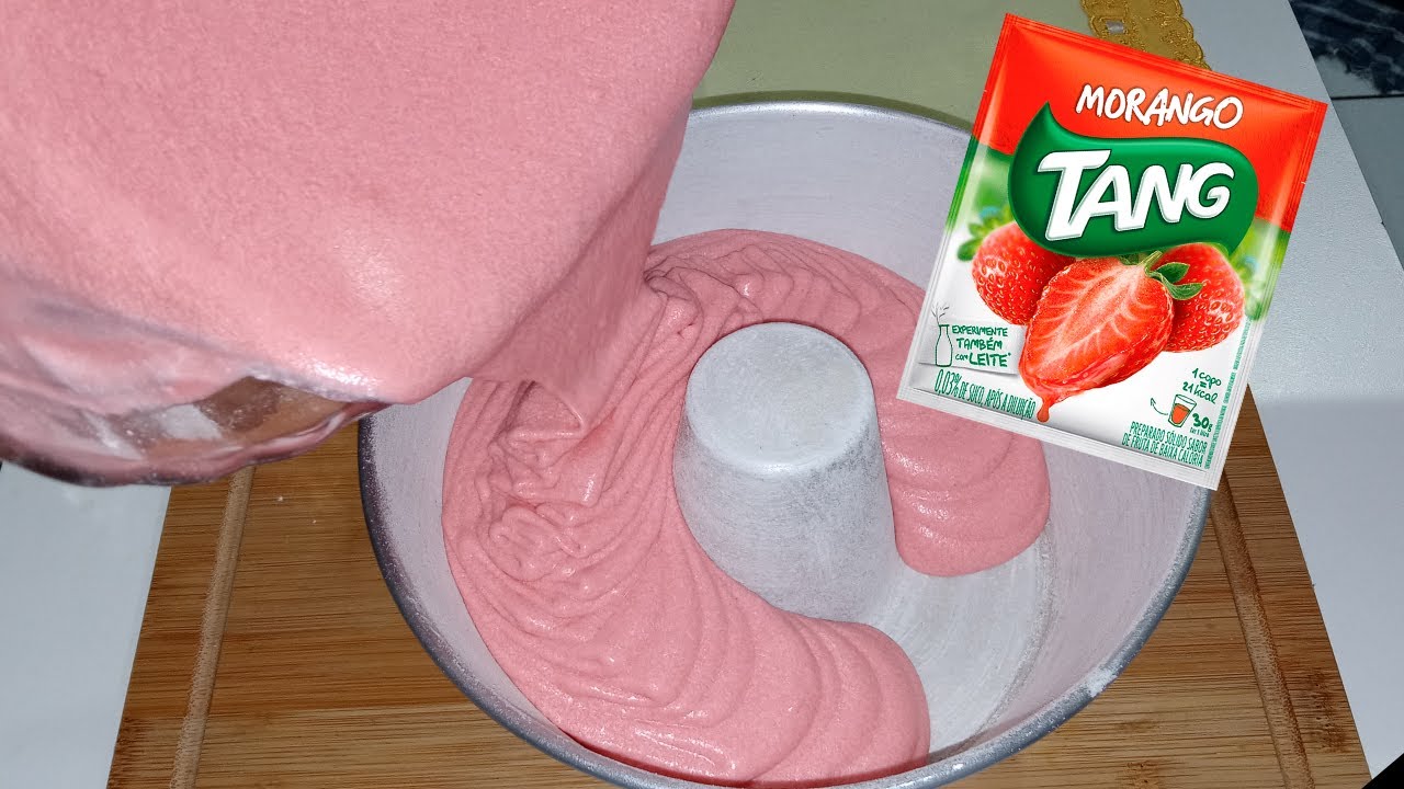 Misture TANG nessa receita │  Bolo Revelação Simples e Rápido