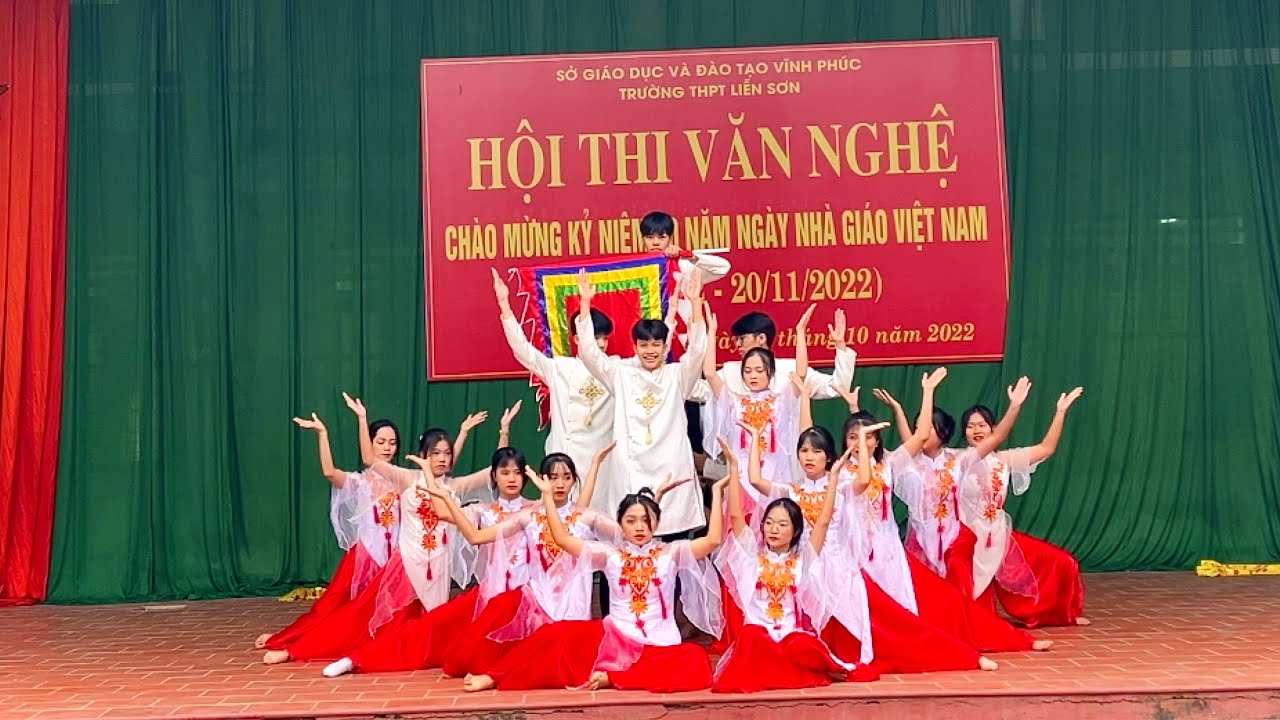 Múa Hồn Thiêng Đất Việt hay nhất Lớp 12A4 K51 trường THPT Liễn Sơn