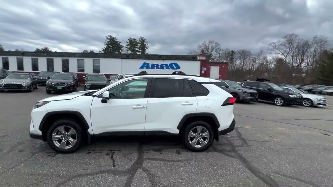 2022 Toyota RAV4 XLE