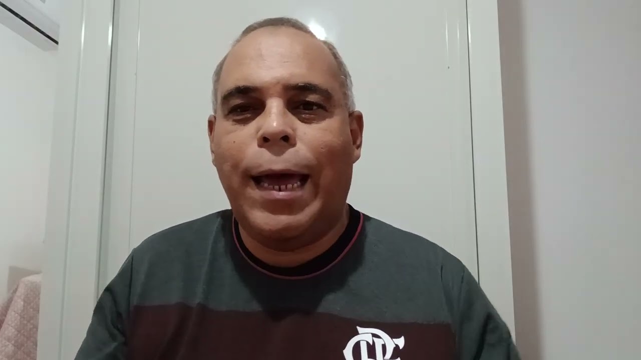 O FLAMENGO TEM A MAIOR TORCIDA DO BRASIL,E VOCÊ SERÁ SEMPRE CAMPEÃO. 