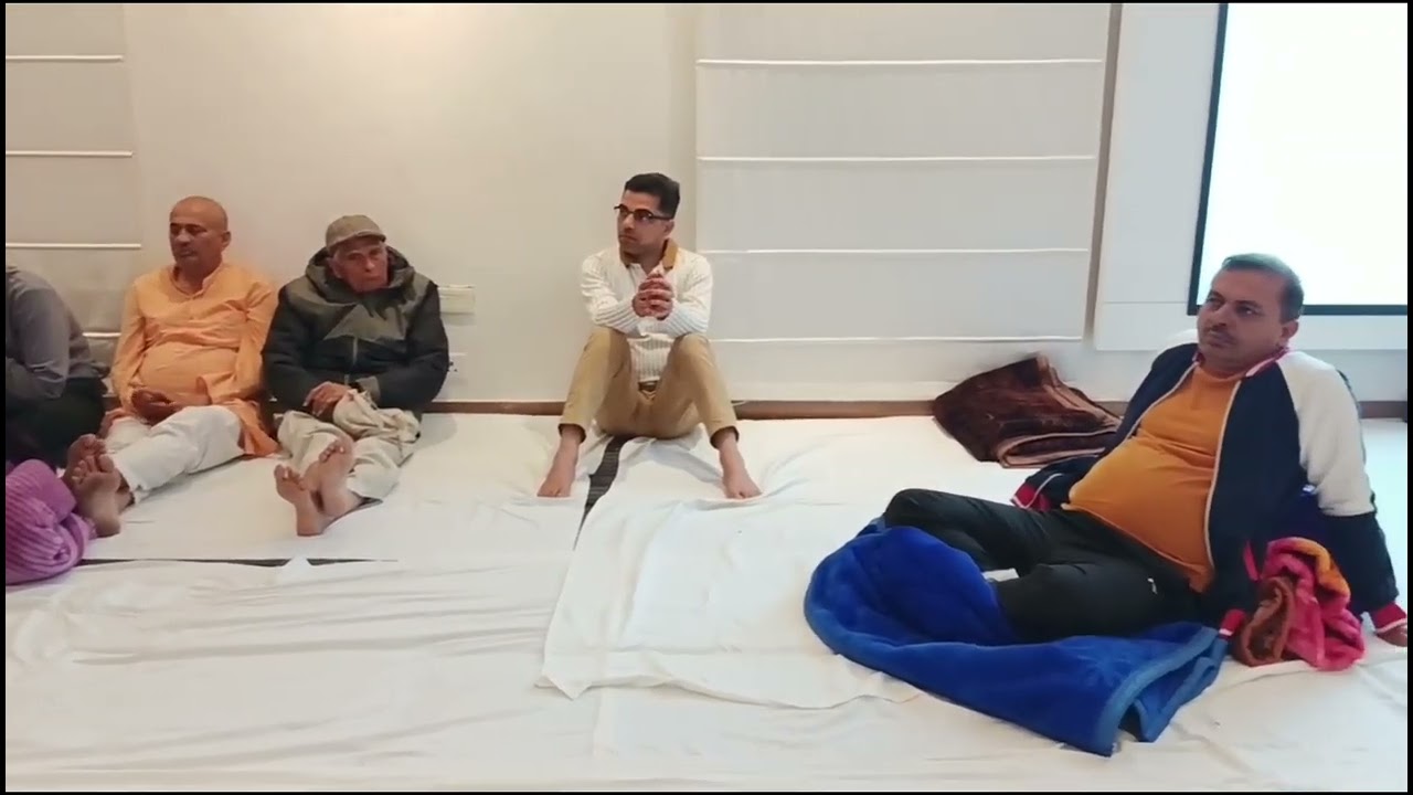 Yog Vipassana Retreat #chandigarh participants #satishsilhiuppal #solis #dsy 