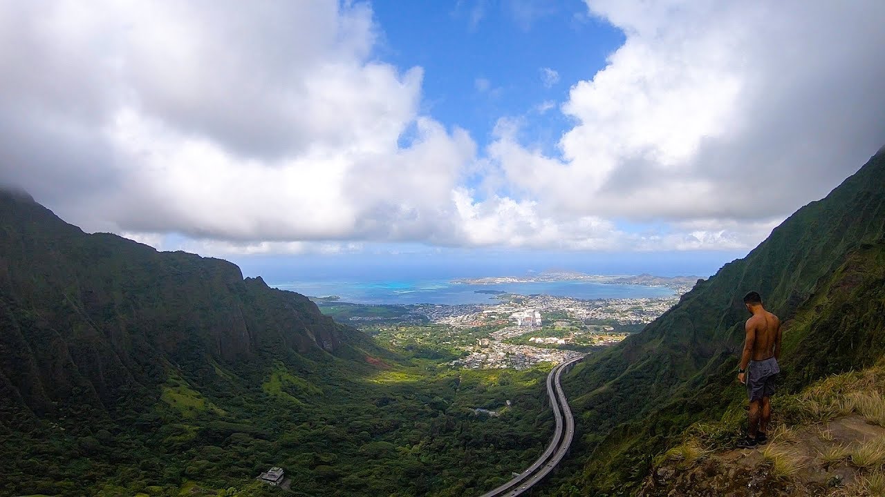 Moanalua Valley Hike