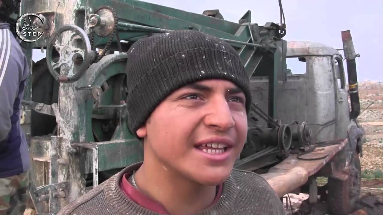 خطوة || حفر الآبار في المناطق المحررة بريف ادلب بعد قطع النظام المتواصل للكهرباء و الماء