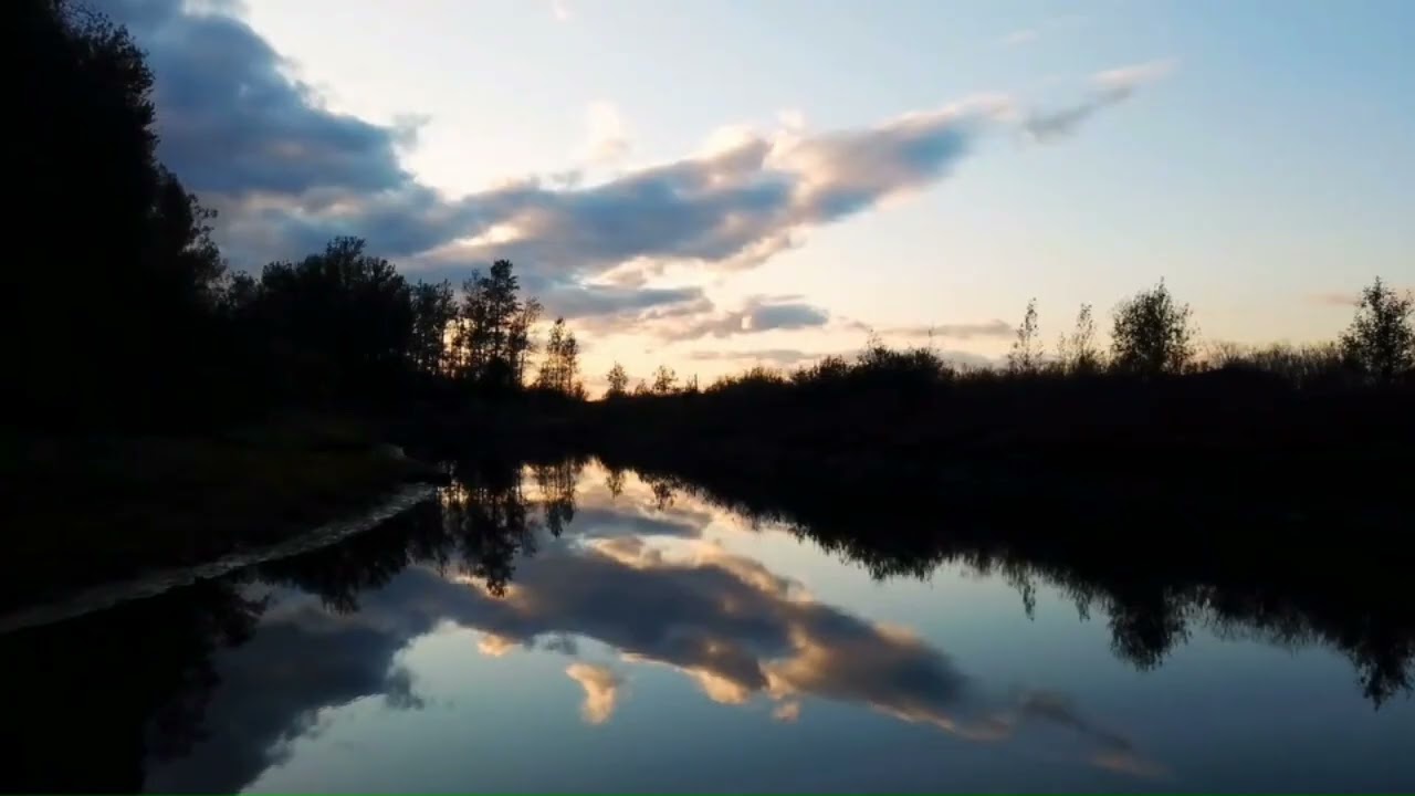 RELAXING WITH N SOFT PIANO MUSIC