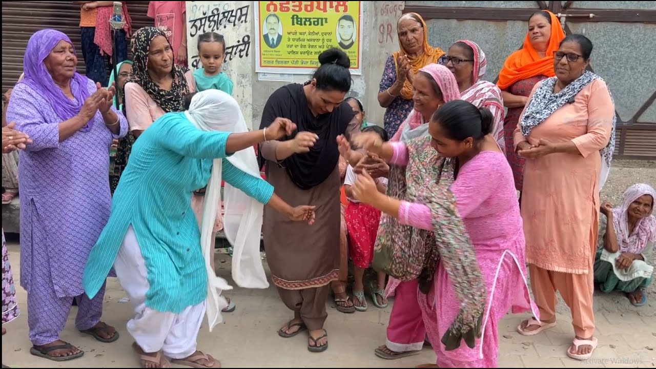 ਰੇਲੇ ਚੱੜਦੀ ਦੀ ਜੁੱਤੀ ਡਿੱਗ ਪਈ ਸਿਤਾਰੇਆ ਵਾਲੀ | Funny Gidha Teeyan Bilga 2025 | Virsa Art