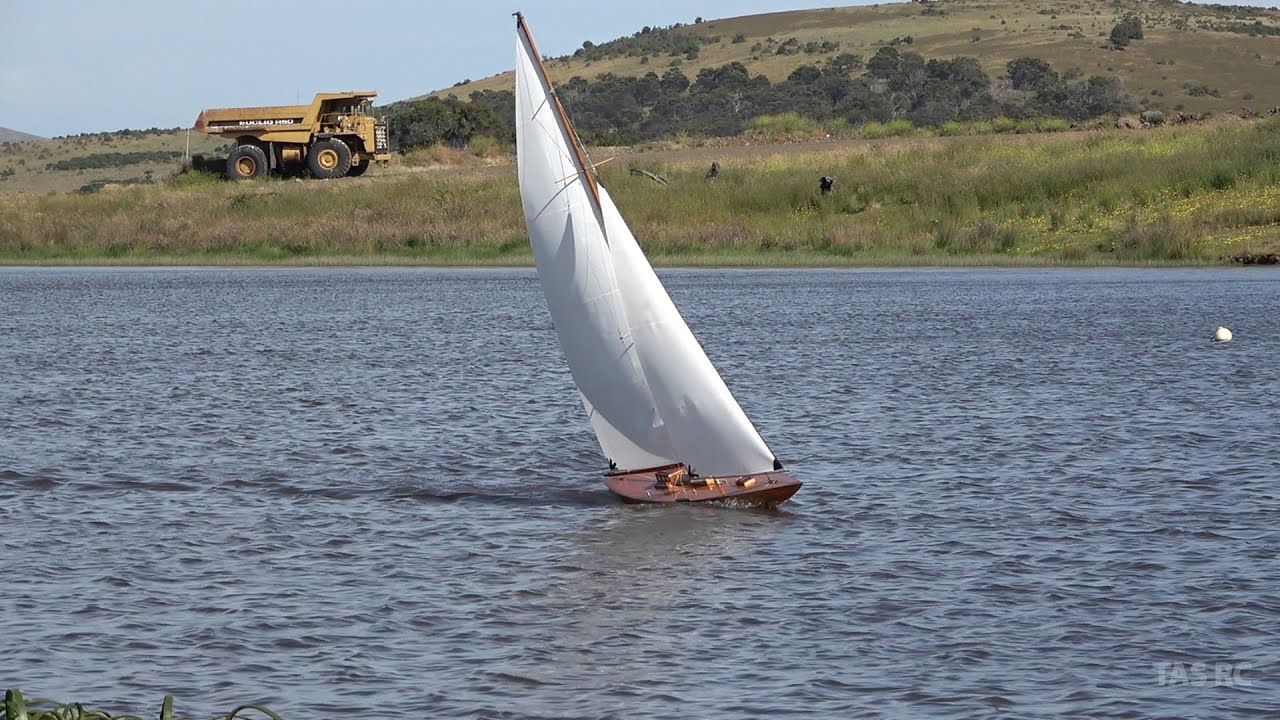 J Class Endeavour, Forcett Lakes, 18th Dec 21