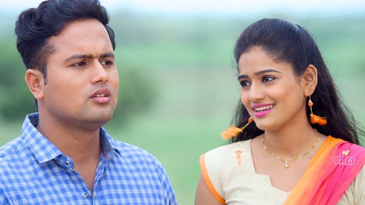 मी एकटाच आहे....तुला सकाळी केलेल प्रॉमिस आठवतय ना - Romantic Scene - Bayko Deta Ka Bayko Movie