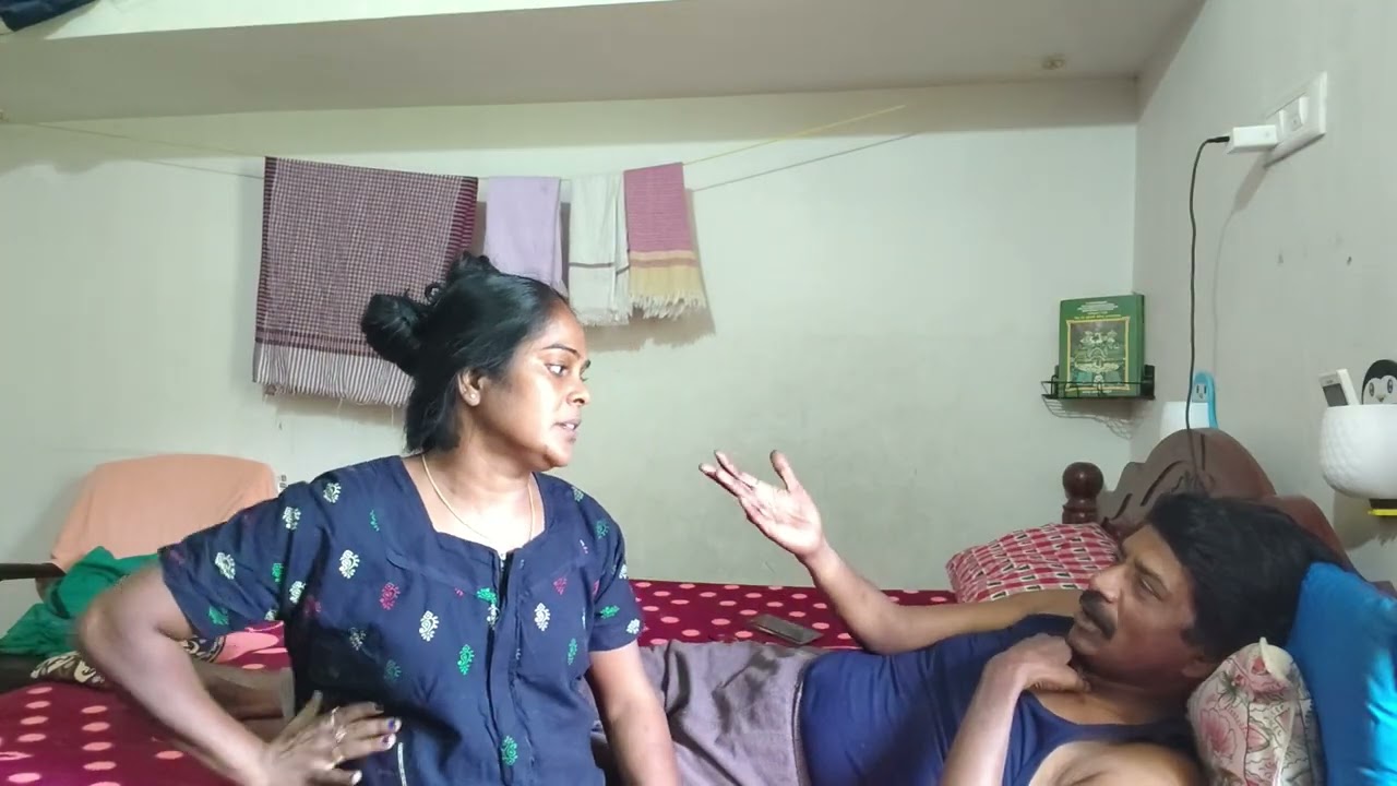 இனிமே கிண்ணிய தூக்கிட்டு பிச்சை எடுக்க வந்தனா உன்னை விளக்கமாத்தால சாத்துவேன்னு சொல்லிட்டா தோழி😞😞