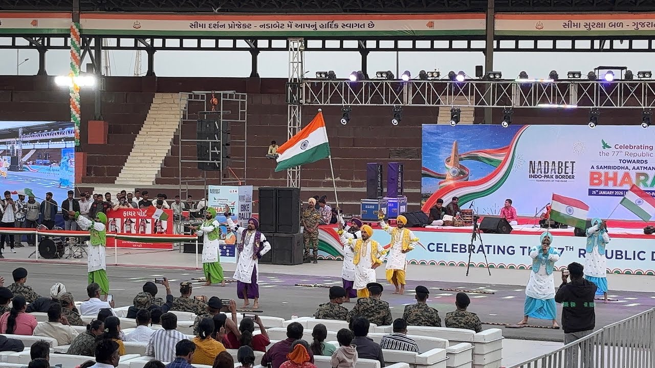 ✨ 26 January 🇮🇳 india - gujarat border punjabi bhangra dance by indian army || Nadabet army dance 🚀🖤