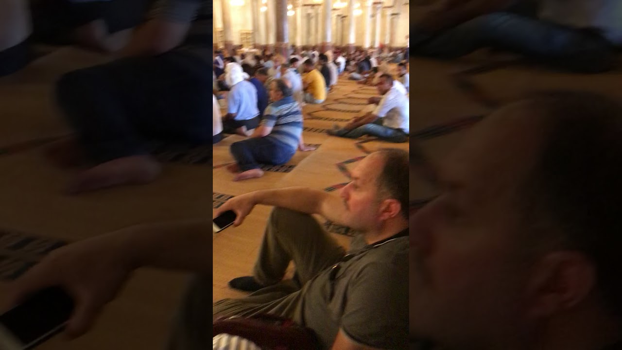 Tunus / Kayrevan: Ukbe bin Nafi ra mescidinde namaz sonrası tesbihat