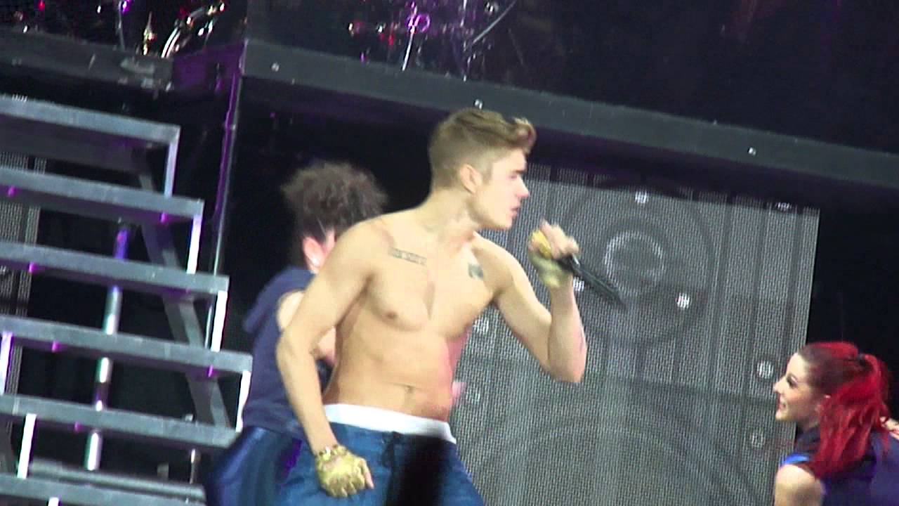 [HD] Justin Bieber - Baby LIVE @ Parken, Copenhagen - April 20 2013