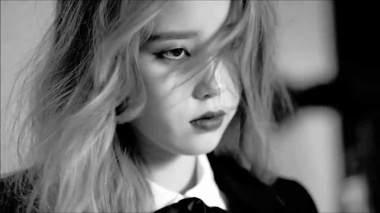 [KPOP FMV] Britney Spears Work B**ch