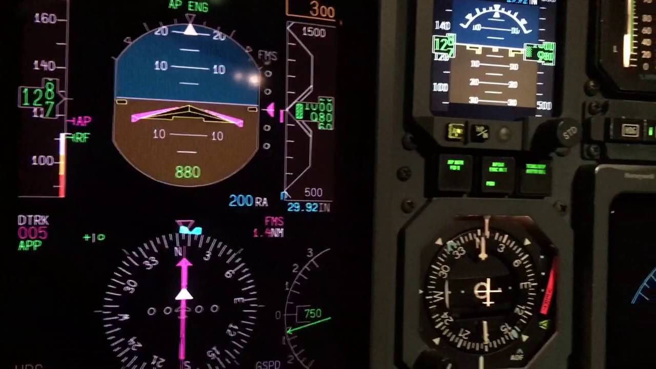 WAAS LPV approach Universal FMS & Primus 1000 #10