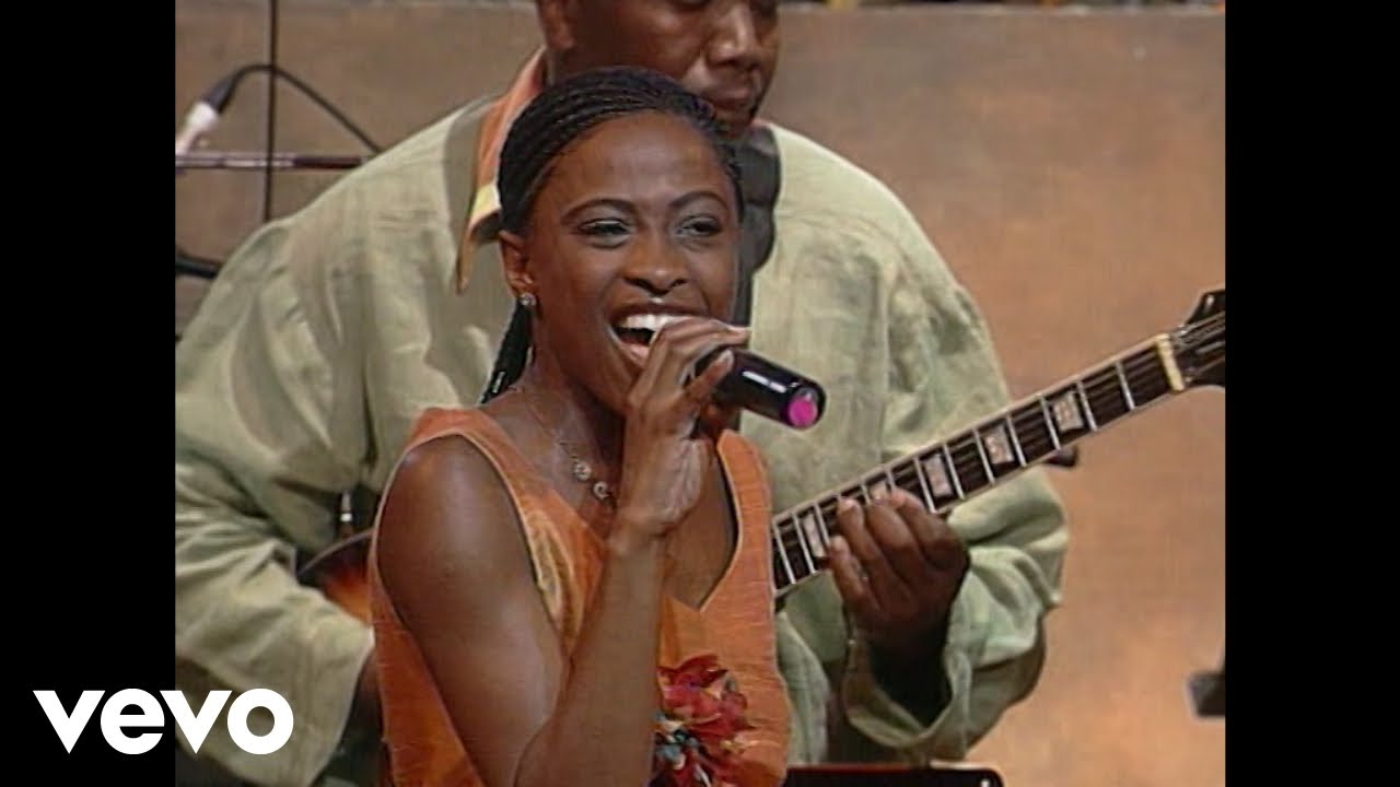 Joyous Celebration - Wanyamalala (Live at the Mosaiek Teatro - Johannesburg, 2006)