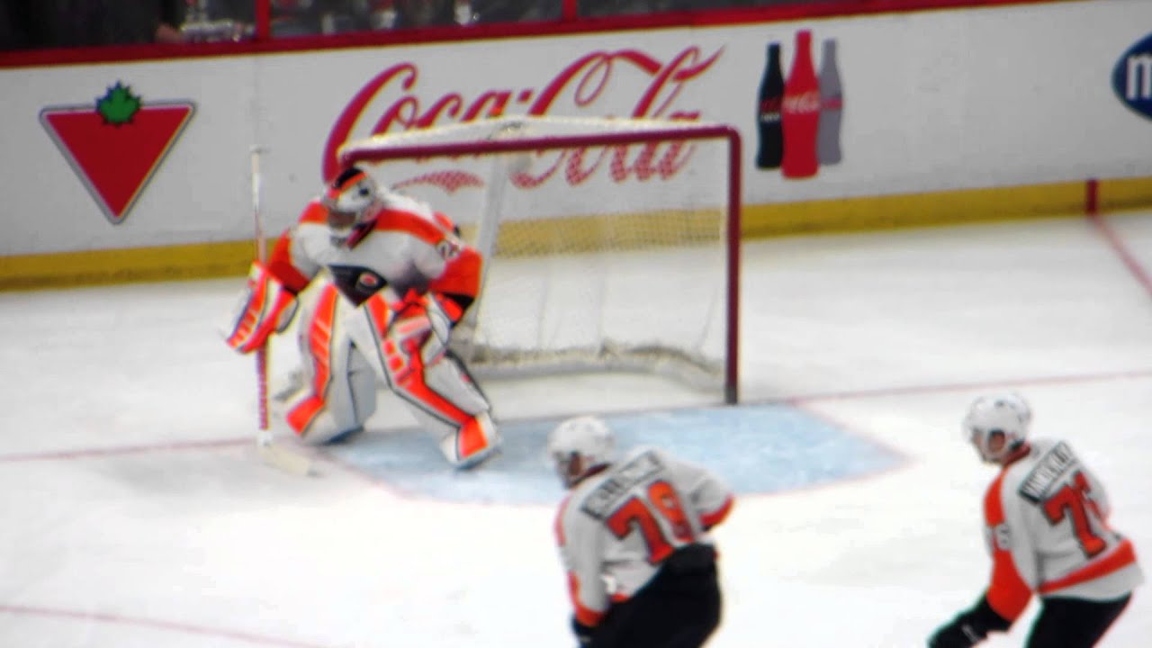 Ray Emery in action during the Flyers @ Senators hockey game
