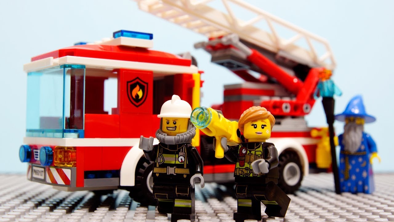 【LEGO遊び】消防士ごっこ レゴシティに火事発生！消防車で出動だ！神様出てきて魔法でLEGOワールドへ！【アナケナ&カルちゃんのキッズアニメ】LEGO CITY